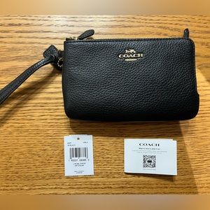 Coach Double Corner Zip Wristlet